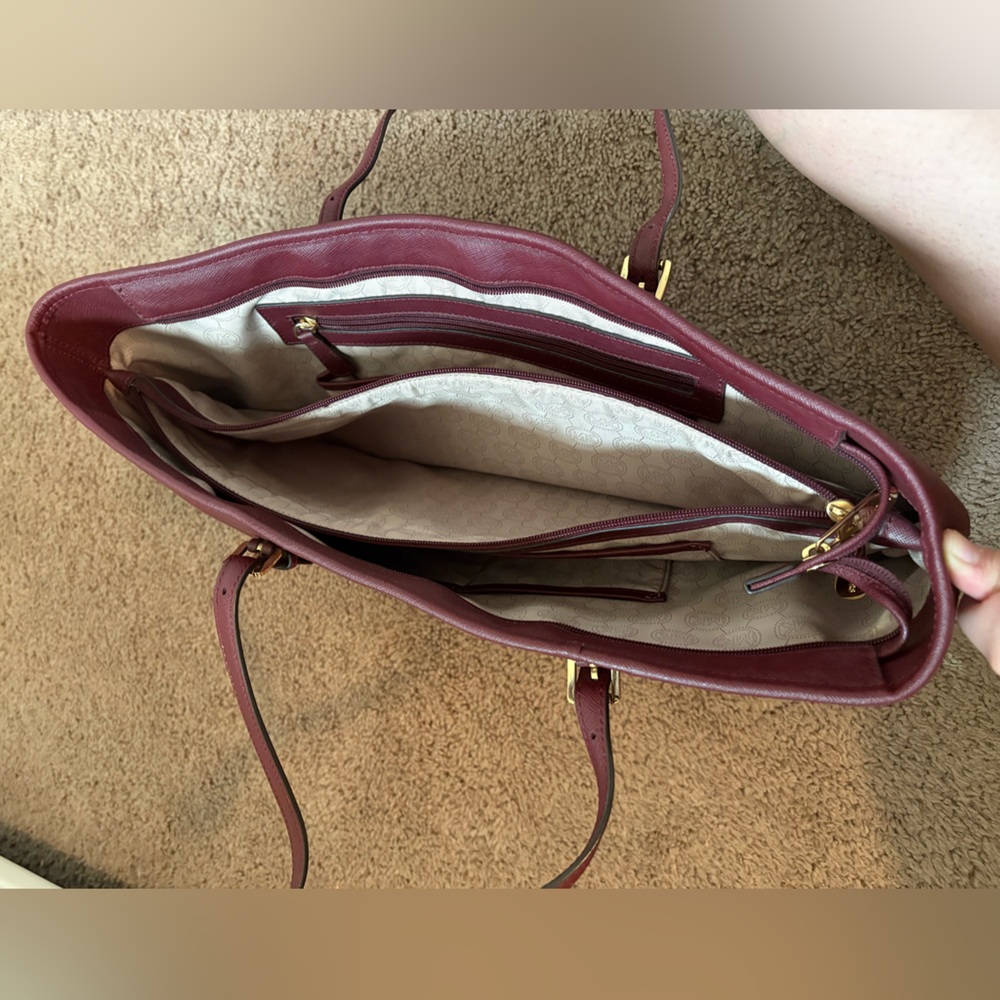 Jet set MK Tote - Picture 7 of 8